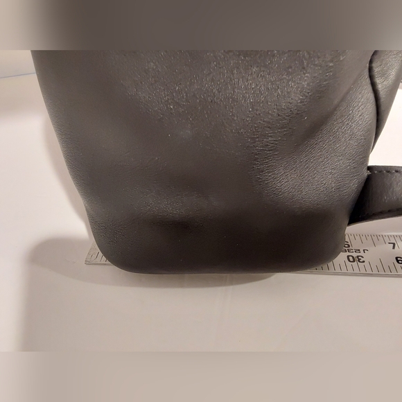 Vintage COACH Legacy Handcrafted Leather Black Backpack - Picture 11 of 12